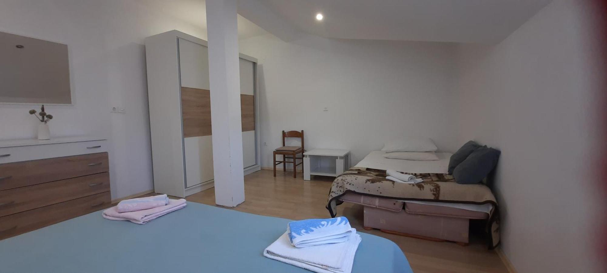 Apartments Ana Bilota Seget Vranjica Bagian luar foto