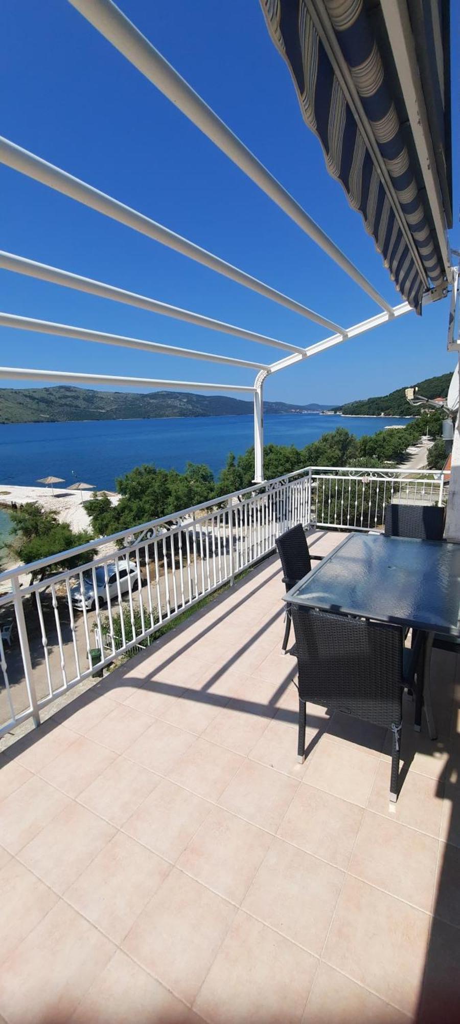Apartments Ana Bilota Seget Vranjica Bagian luar foto